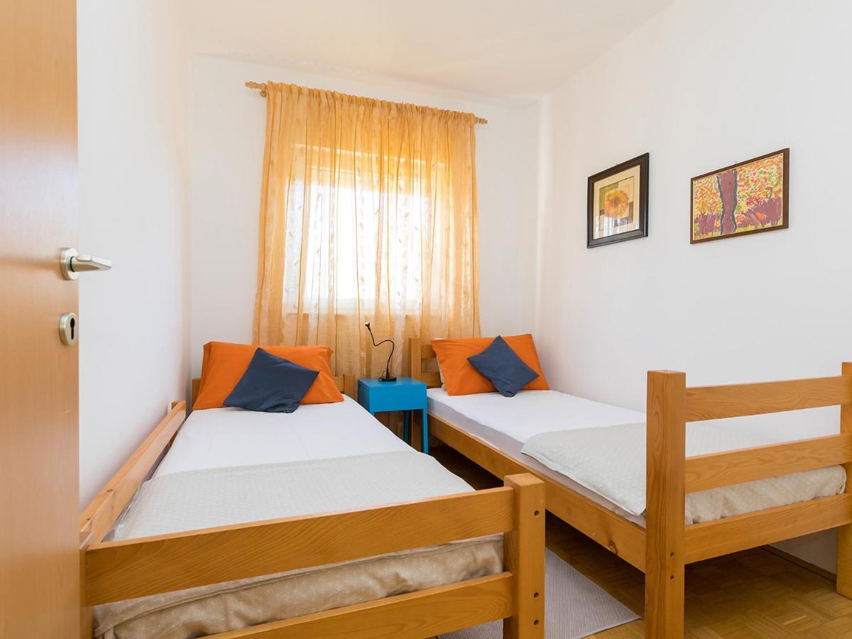 פורץ Holiday Appartment Tessa מראה חיצוני תמונה