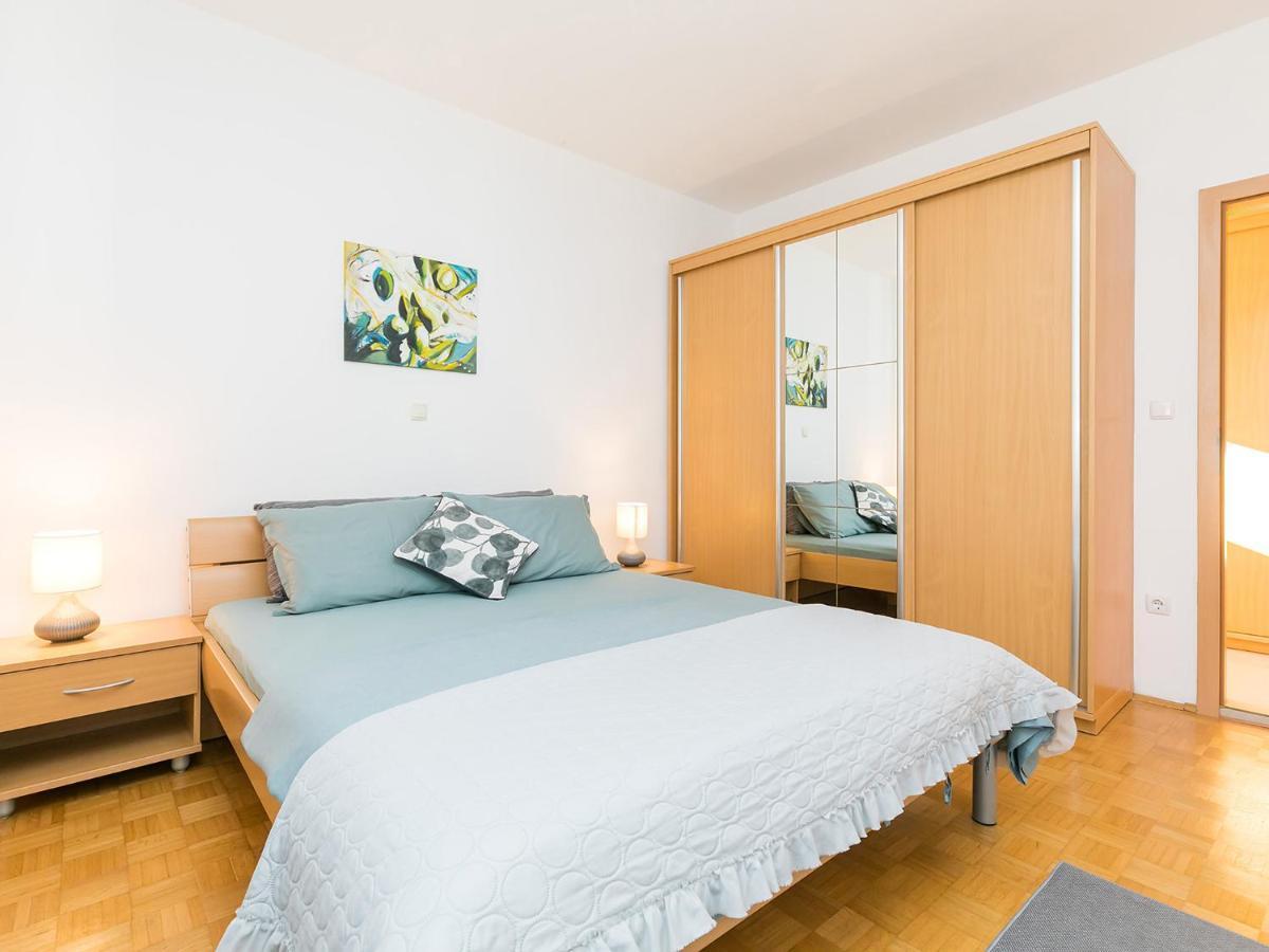 פורץ Holiday Appartment Tessa מראה חיצוני תמונה